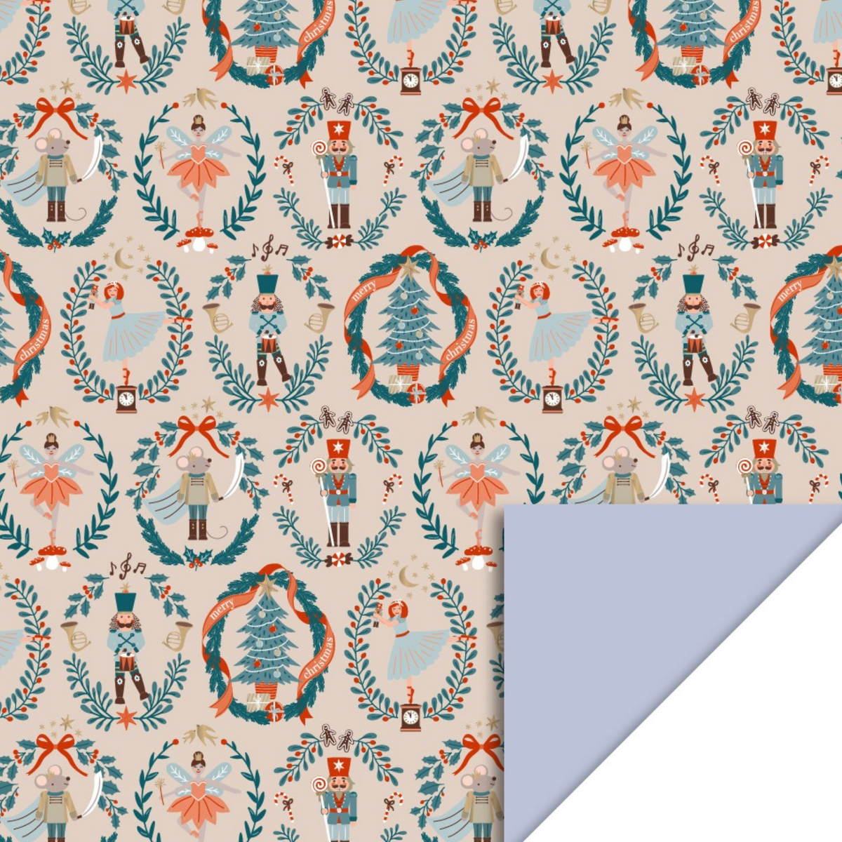 Beige dubbelzijdig cadeaupapier met kransen met daarin notenkrakers, kerstelfjes en kerstbomen