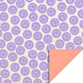 Cadeaupapier met paarse smileys en een oranje achterkant